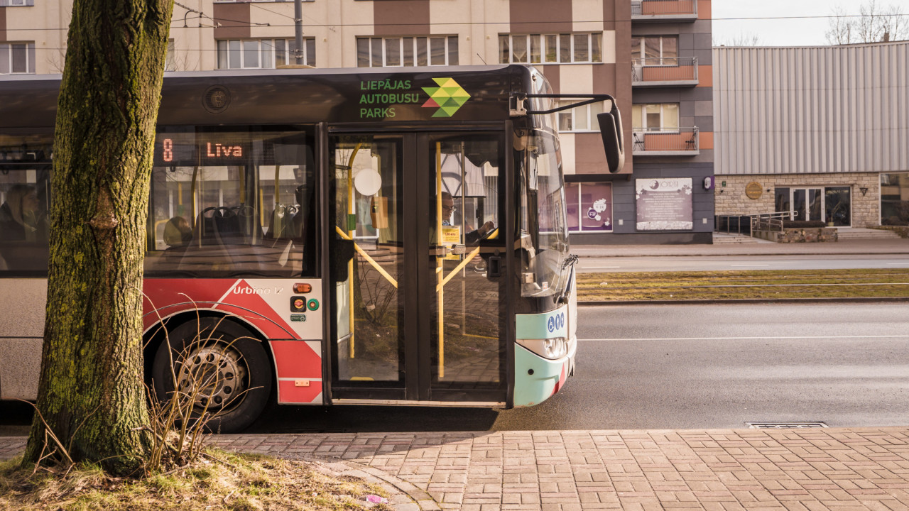 Sabiedriskā transporta kustība maijā