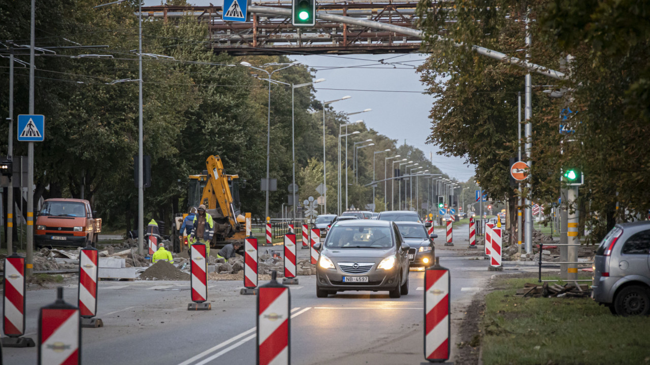 Autobusi atsāks kursēt pa Brīvības ielu