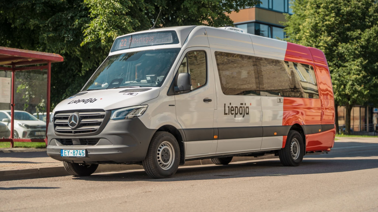 4. un 10. maršruta autobusi nodrošina biežākus reisus pilsētas ziemeļu daļā